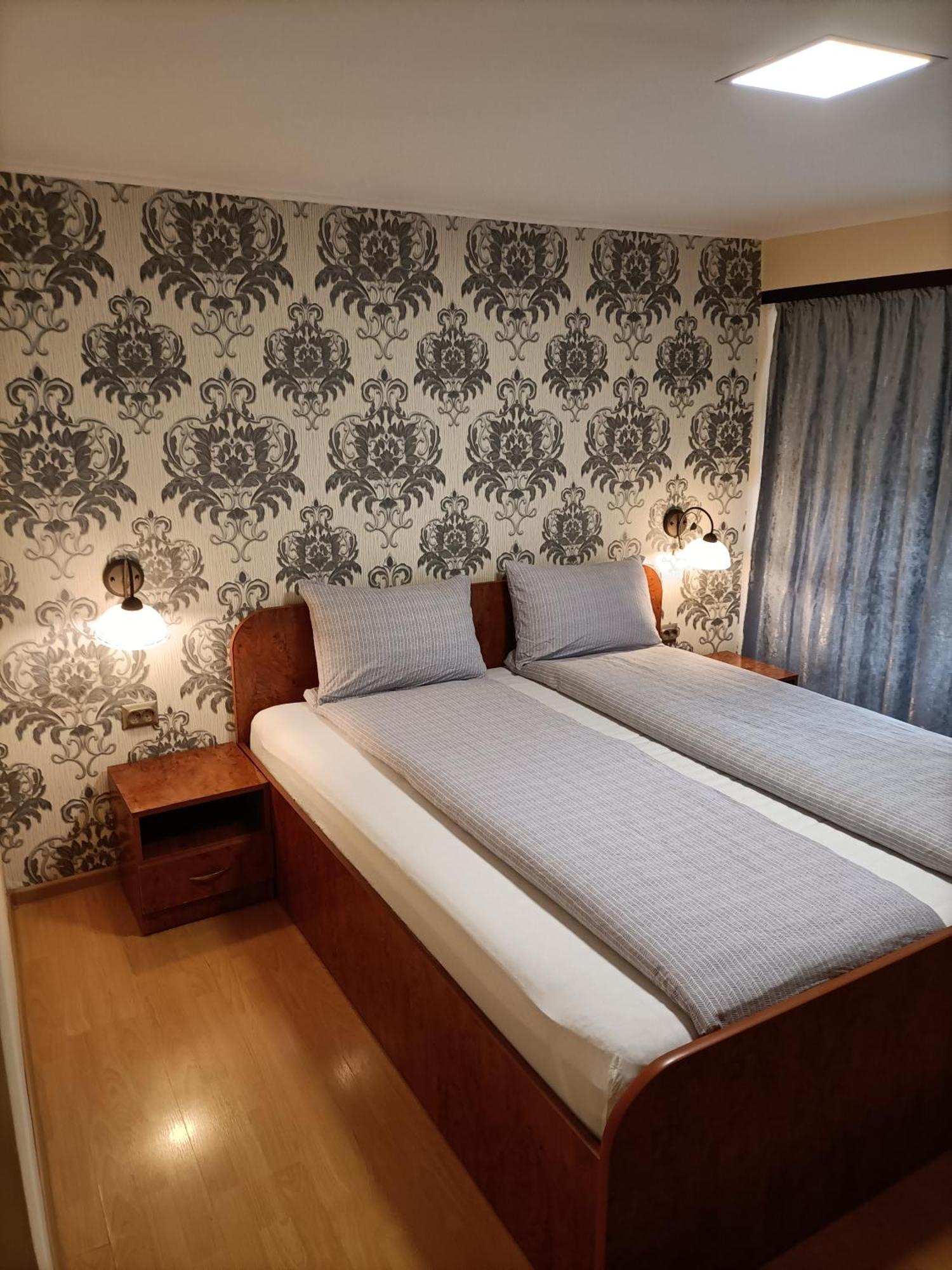 Hotel Casa Heidi Timisoara Exterior foto