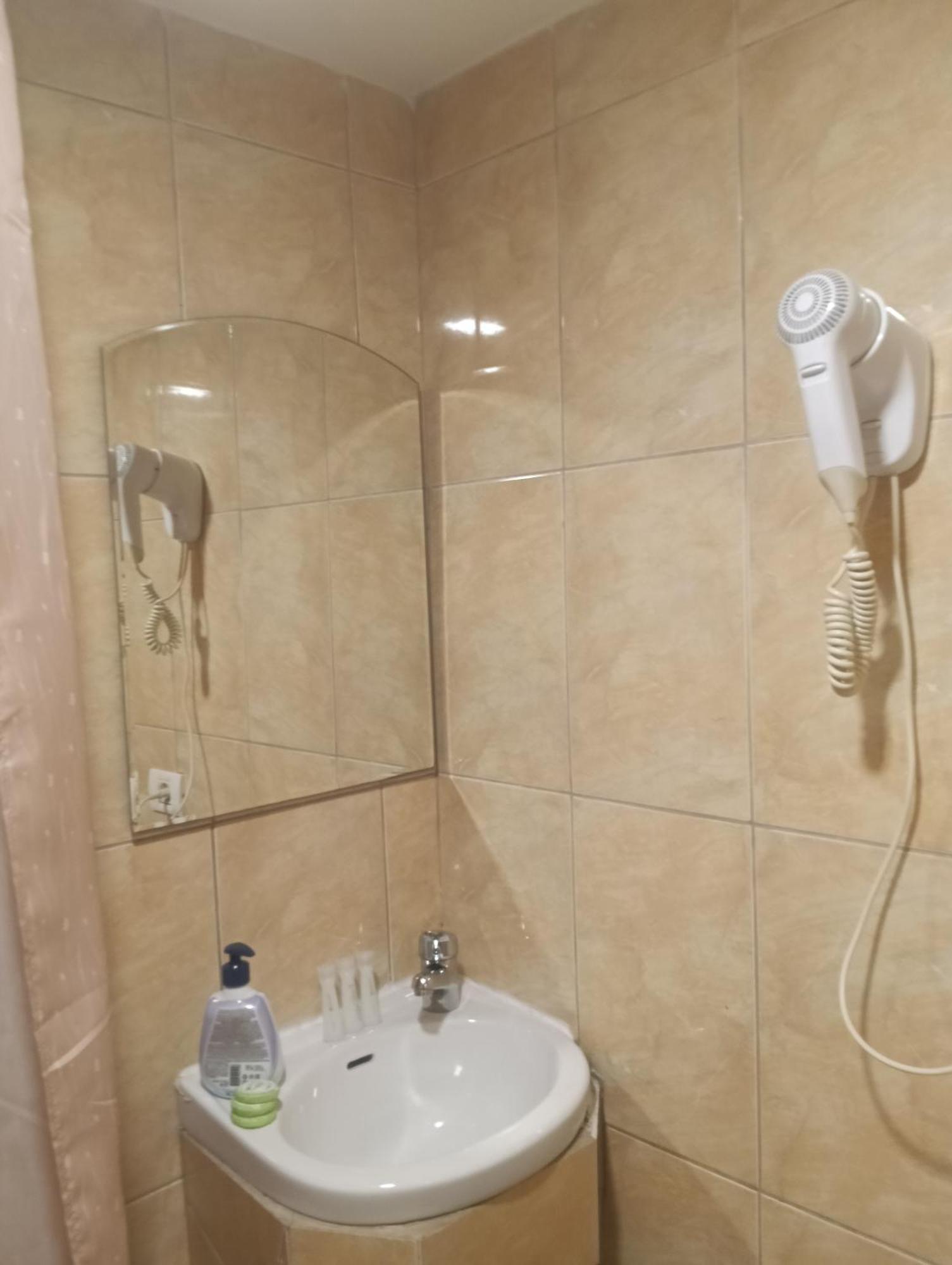 Hotel Casa Heidi Timisoara Habitación foto